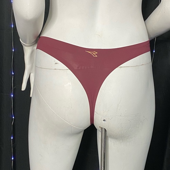 Thong Panties Bundle - Picture 5 of 9